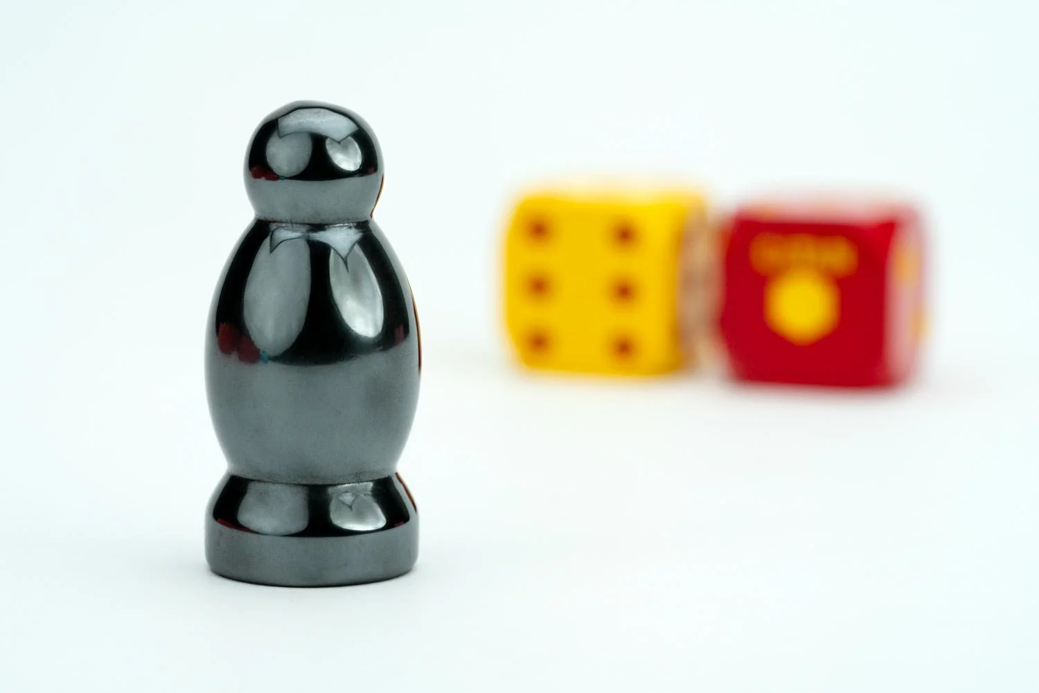 CATAN® Premium Robber & Metal Dice Set- Hematite - Image 2