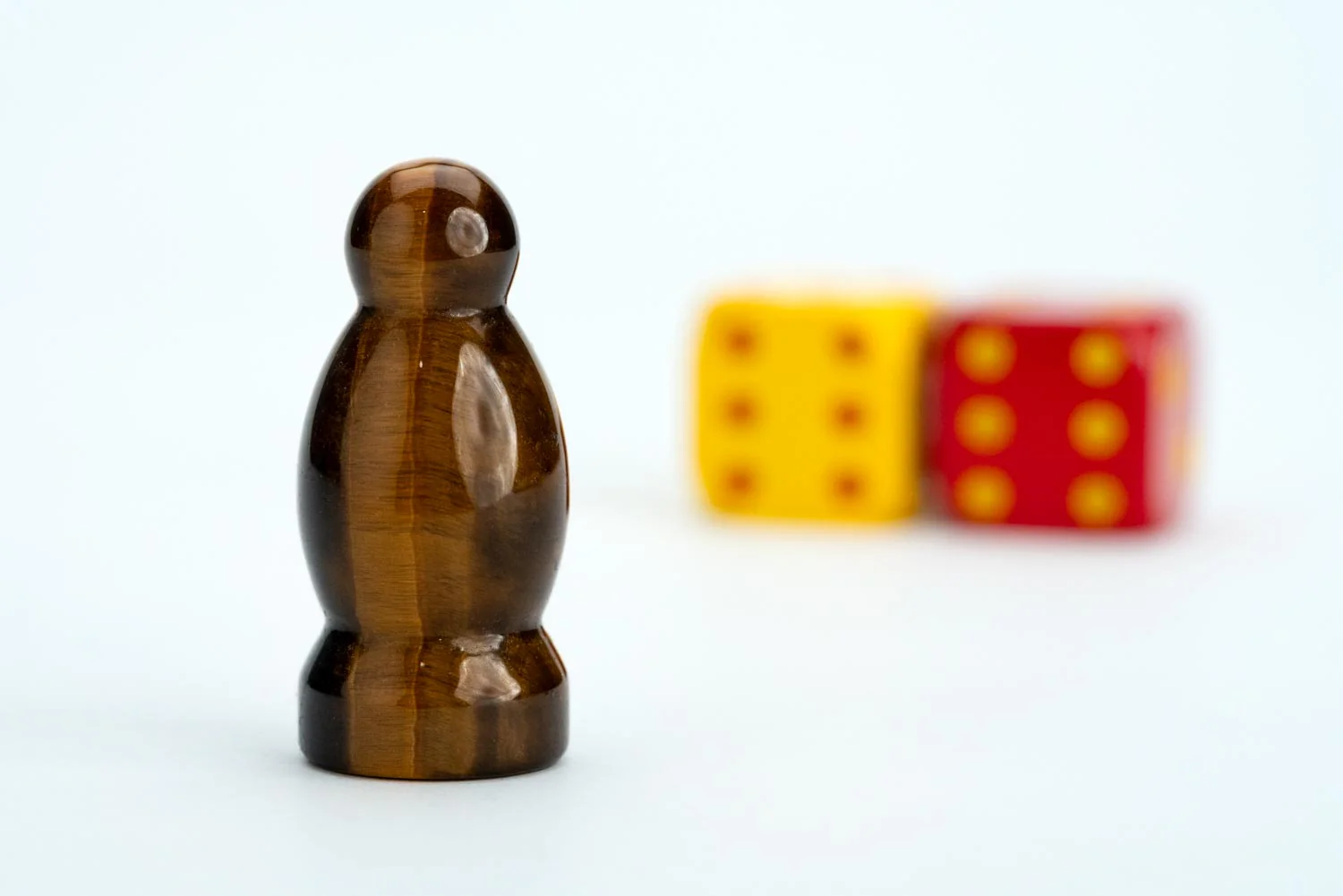 CATAN® Premium Robber & Metal Dice Set- Tiger’s Eye - Image 3