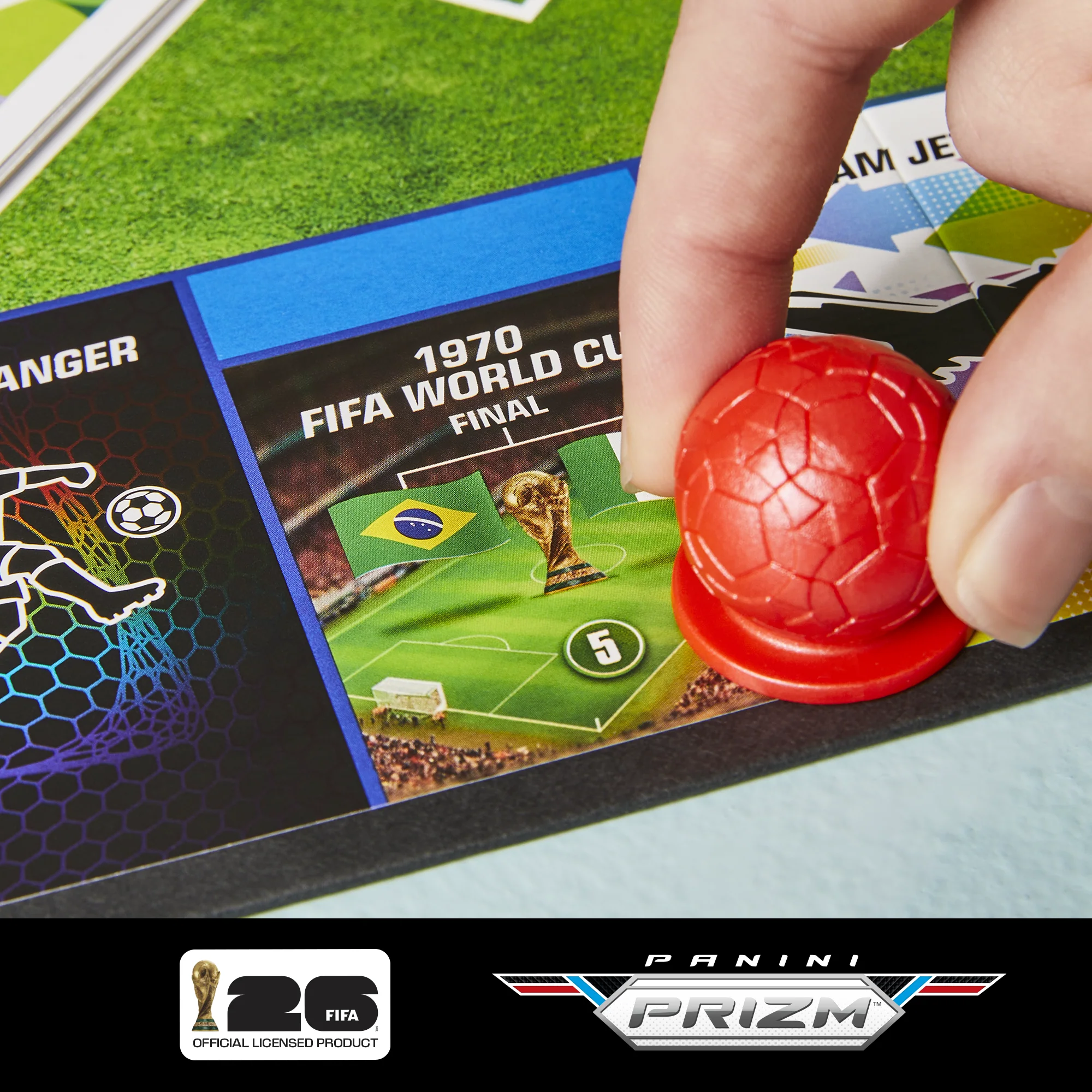 Monopoly: Panini Prizm: FIFA World Cup Edition - Image 4